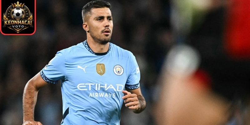 Man City bên bờ sụp đổ: Guardiola rời đi, Rodri muốn sang Real, Haaland cũng lung lay 2 Perez quyết kéo Rodri về Bernabeu